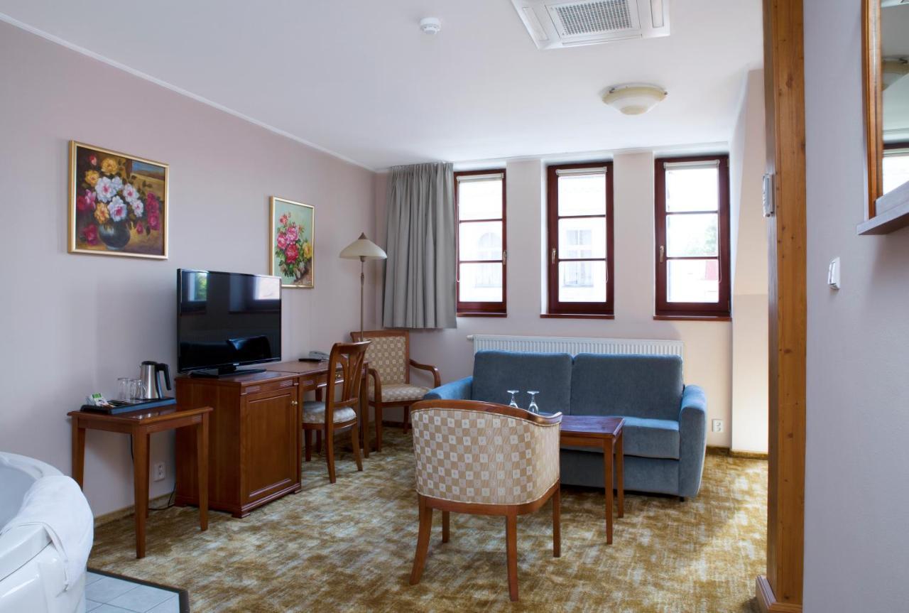 Wellness Hotel Ida ฟรันทิชโกวี ลาซเน ภายนอก รูปภาพ