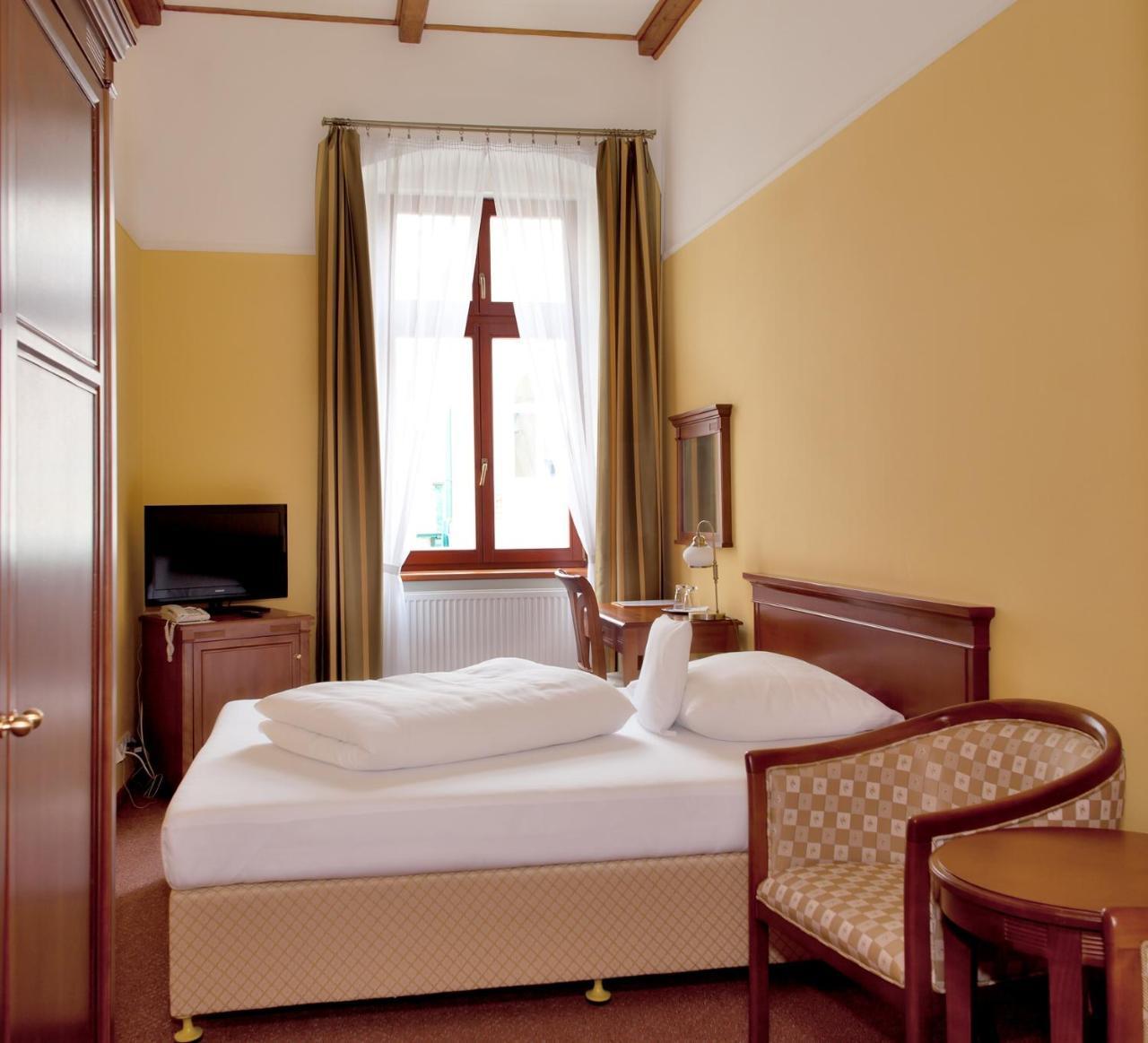 Wellness Hotel Ida ฟรันทิชโกวี ลาซเน ภายนอก รูปภาพ